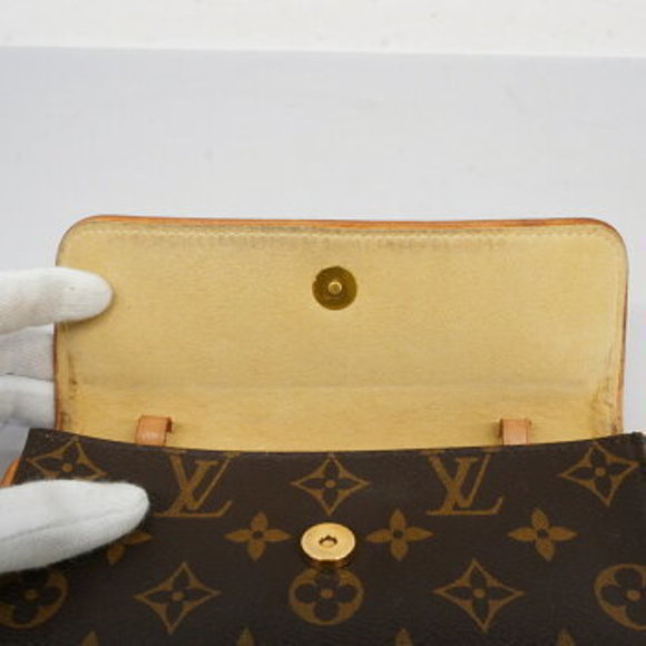 Louis Vuitton Monogram Pochette Twin PM Shoulder Bag - Picture 10 of 11